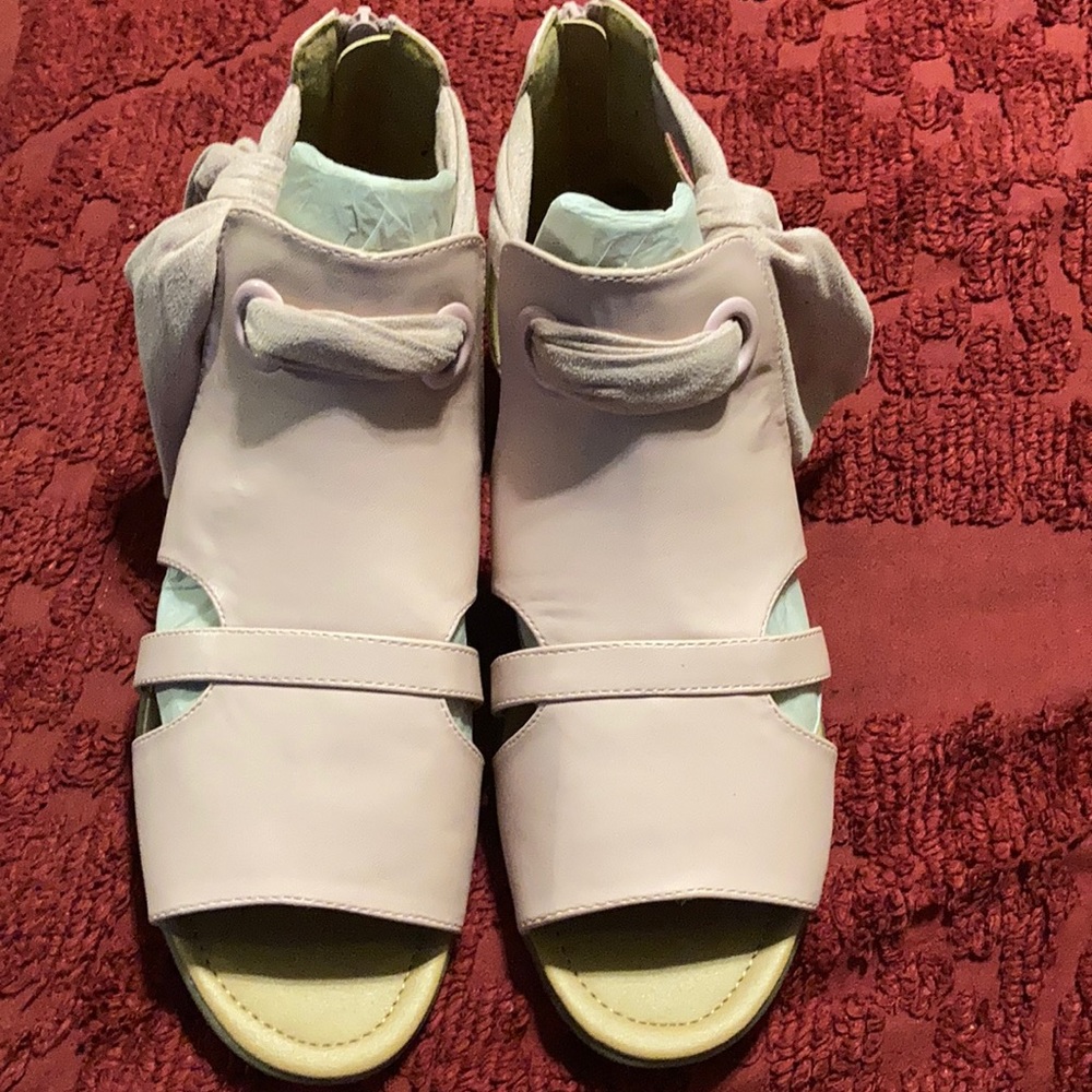 Annika Shootie by Comfort View shoes